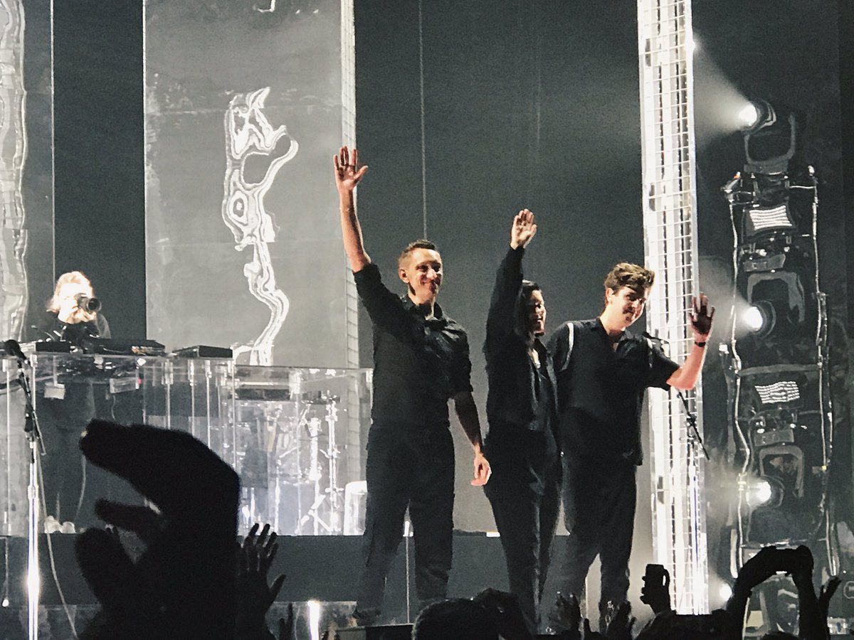 _estephanni's tweet photo. ✖️| The xx | Portland | 04.23.17 | ✖️
#ISeeYouTour https://t.co/SjIBV9g850