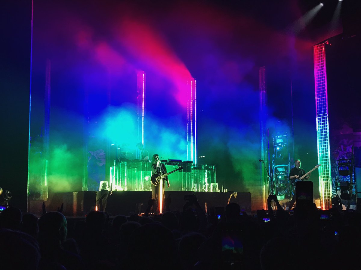 _estephanni's tweet photo. ✖️| The xx | Portland | 04.23.17 | ✖️
#ISeeYouTour https://t.co/SjIBV9g850