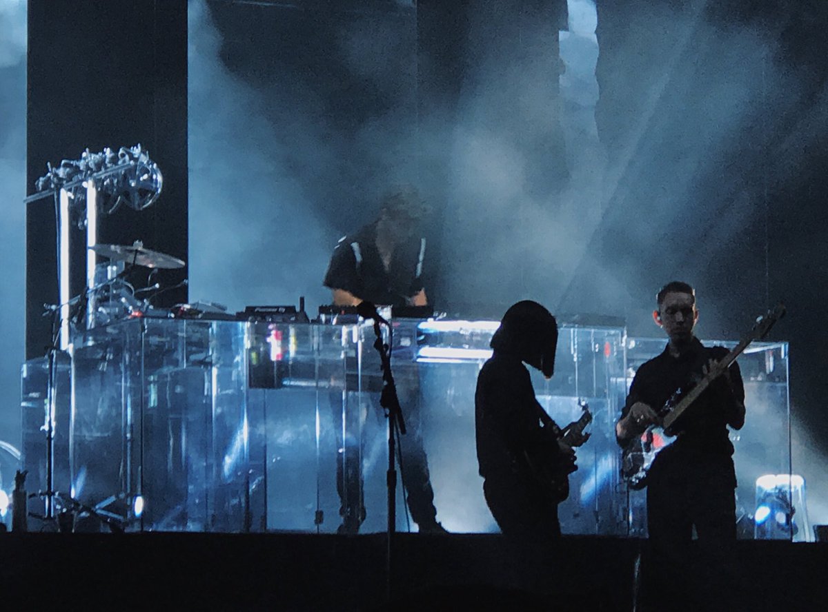 _estephanni's tweet photo. ✖️| The xx | Portland | 04.23.17 | ✖️
#ISeeYouTour https://t.co/SjIBV9g850