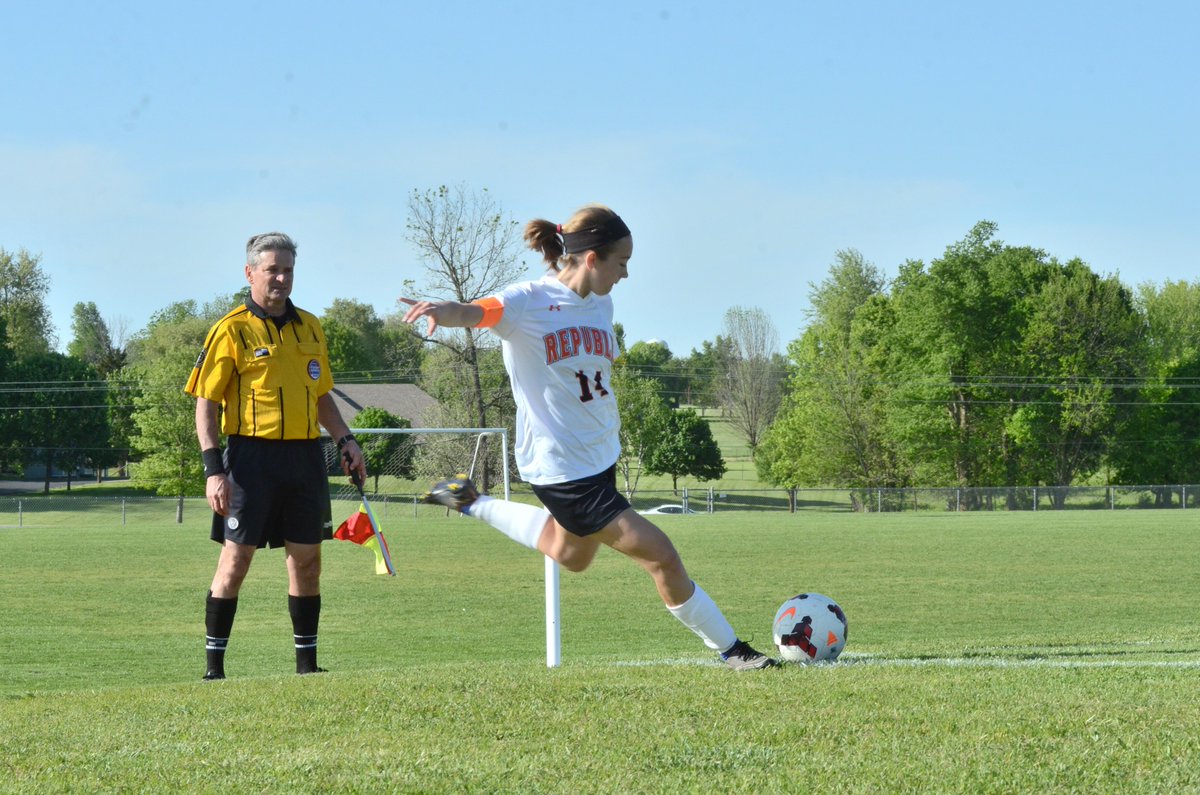 TyThompson62's tweet photo. HAT TRICK!
#Jordan produces trifecta as @RepMoHS_soccer shuts out Greenwood, 5-0.
https://t.co/NGMSQKjRuf https://t.co/Jb27vA2MHD