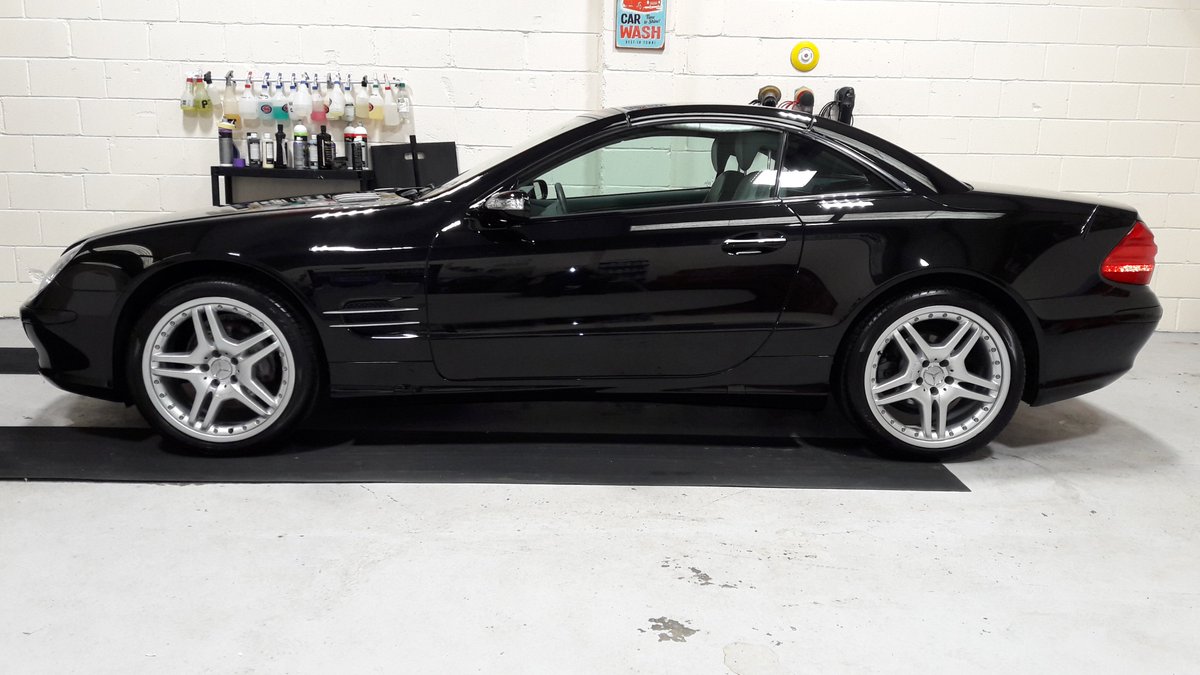 riderevive's tweet photo. @MercedesBenzUK Mercedes-Benz SL350 - Gloss Enhancement Detail Plus @riderevive https://t.co/eK17kn4OG2