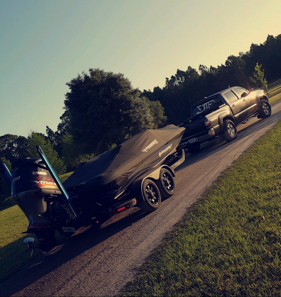 DownToFish's tweet photo. Its time for a little fishing down south.  #okeechobee #floridafishing #dtfdowntofish #downtofish #tagus #bassaholic 🎣🐟 https://t.co/2lFxdSF3h6