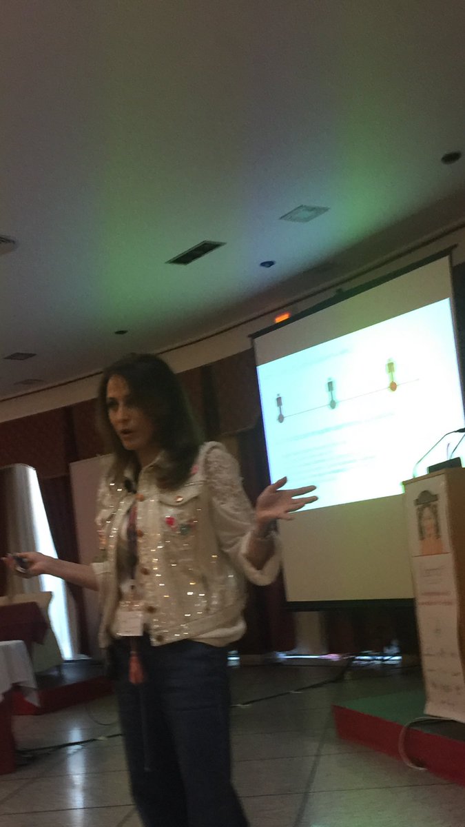 FcoMoraF's tweet photo. Vínculos con el consumidor. @RosaliaGozalo. Huracán de preguntas y respuestas. #Imprescindible #fdermo17 @COF_CiudadReal https://t.co/vavhuWI9OZ