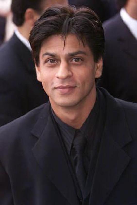 akashmohanty00's tweet photo. #SRKinterview : 9 year old interview of @iamsrk with @CNN where He talks about His... https://t.co/3Va9wqOxMy by #SRKFCI via @c0nvey https://t.co/PF4UTIRq8X