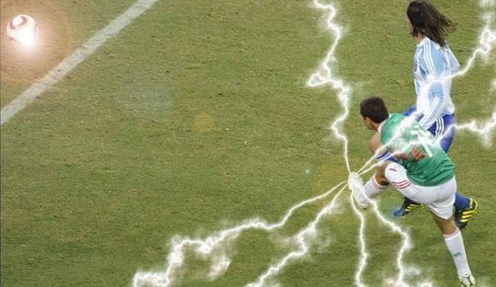 mochis87's tweet photo. @CH14_ Recuerdas este monumento de gol que marcaste en el mundial contra Argentina ... Estilo goku https://t.co/0VprU2fG2q