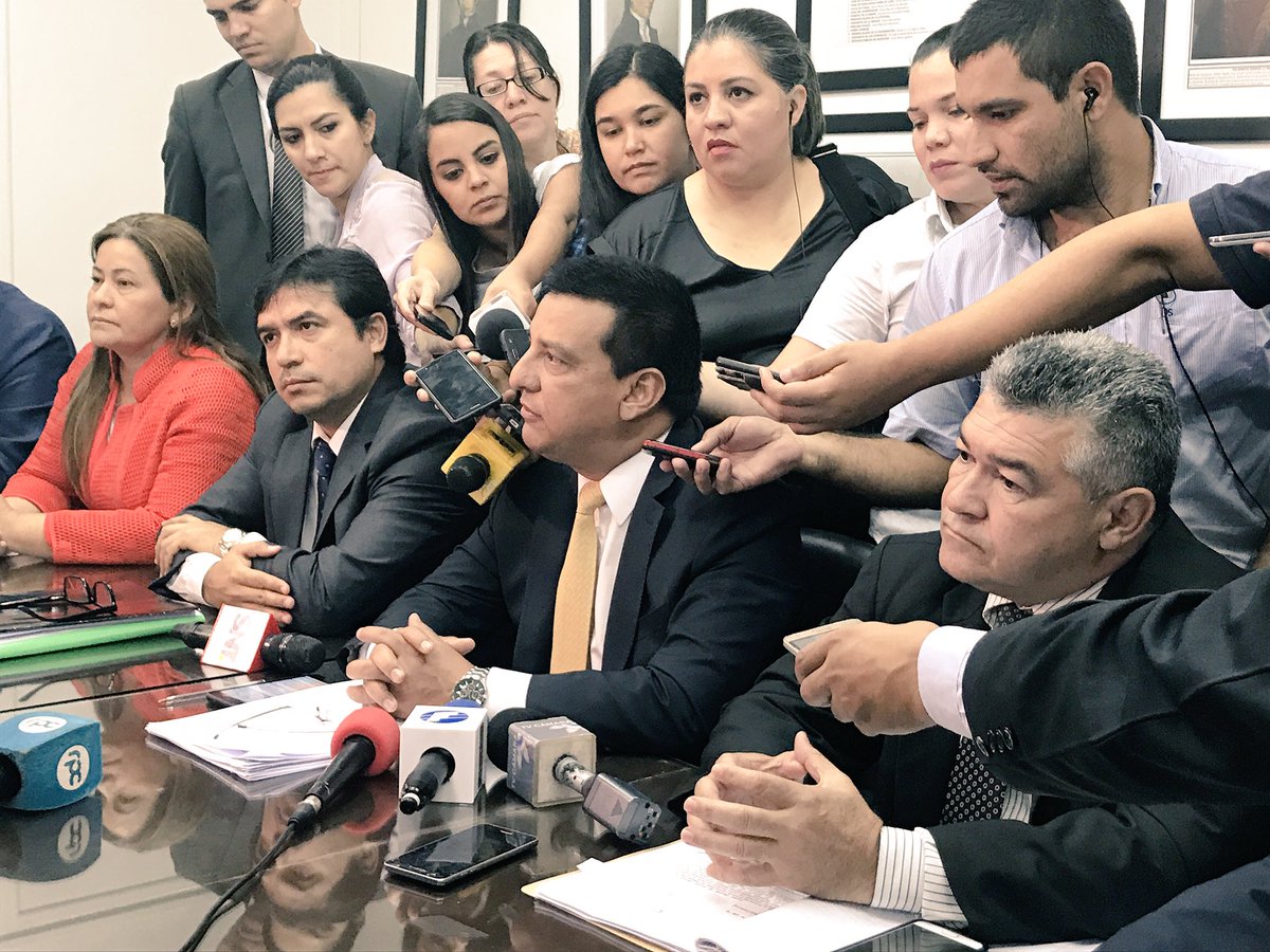 Por unanimidad resolvimos rechazar la enmienda. Tenemos un argumento distinto al oficialismo. El procedimiento en el Senado fue irregular.