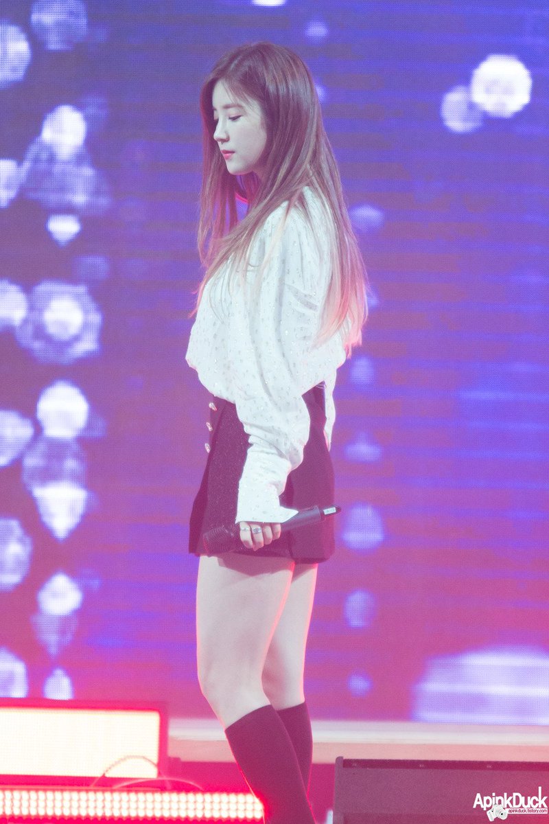 Rongfanbase's tweet photo. 170409 Chorong (@Apinkpcr) at KT Wiz Citizen Supporters Festival by ApinkDuck

🐼DO NOT EDIT OR CROP LOGO🐼 https://t.co/5BsRmyvHx8