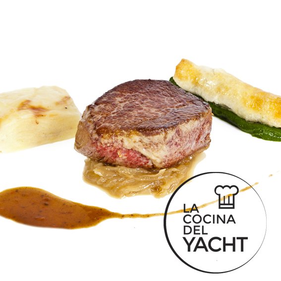 Yachtptomadero's tweet photo. #Principales #ElCateringdelYACHT 🍲 🍛👉Tournedo de lomo | Papa anna + Philo de espinacas + Soubise https://t.co/cfbnoF5bEN | @YACHTptomadero ⚓ https://t.co/q46Ck9WJJE
