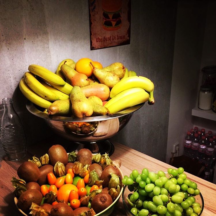 interimGroup's tweet photo. Obstzeit für alle! #gesund #obst #interimgroup https://t.co/x89jLRndrs