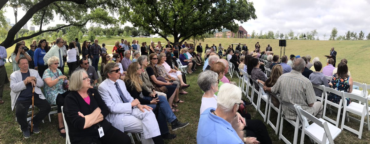 SylvesterTurner's tweet photo. City is deeply saddened by #TerryHershey's passing. We're grateful for her leadership &amp; impact to community. 1 person can make a difference. https://t.co/5bdlQPlzrV