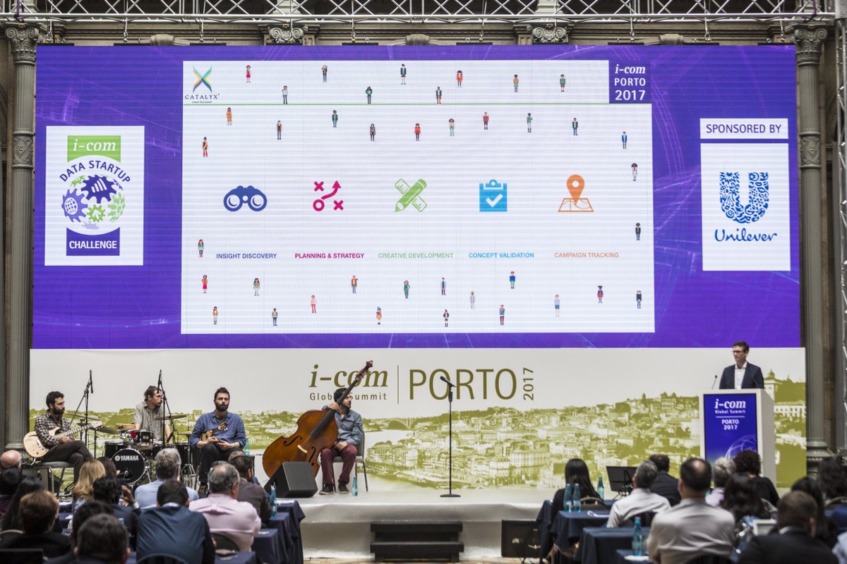 icomglobal's tweet photo. Guy White, CEO of @Thecatalyx, is up on stage now, presenting his startup for the #DataScienceCompetition at #icom17 https://t.co/TrCdhp7bgb