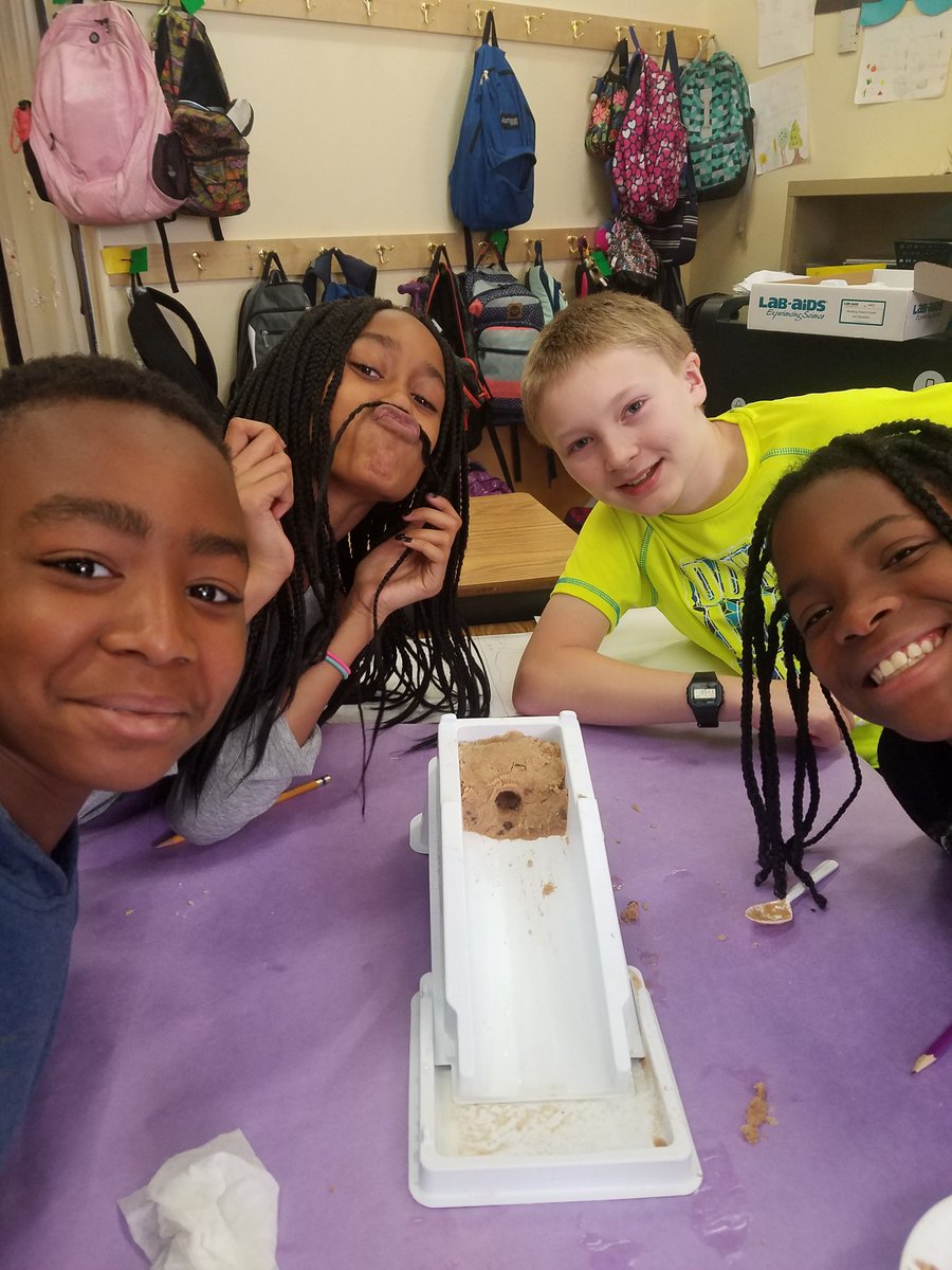 SeeverM's tweet photo. 5th grade is so happy to be done with milestones... now back to the way we learn😁 https://t.co/M0zq1boZ24