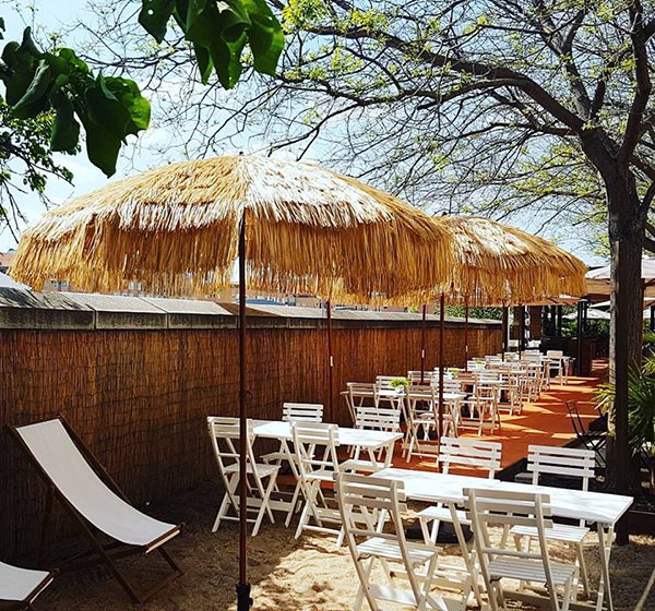 Café del Rey inaugura su terraza de verano y atentos porque... habemus playa! ow.ly/JrKw30b99Yb <a href="/Cafedelrey22/">Café del Rey</a>