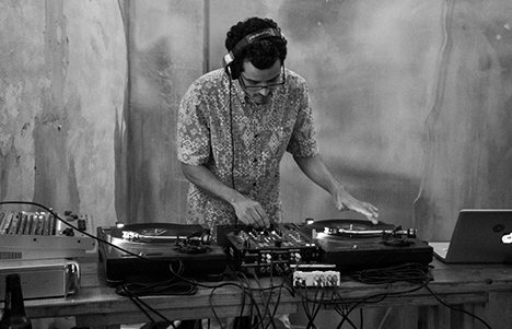 RubinMuseum's tweet photo. #DJTresDos crushes genres with a global mix of folkloric, psychedelic, electronic & popular music at #K2Friday 4/28. https://t.co/YBE63Li4TB https://t.co/7qAZNFEVDB