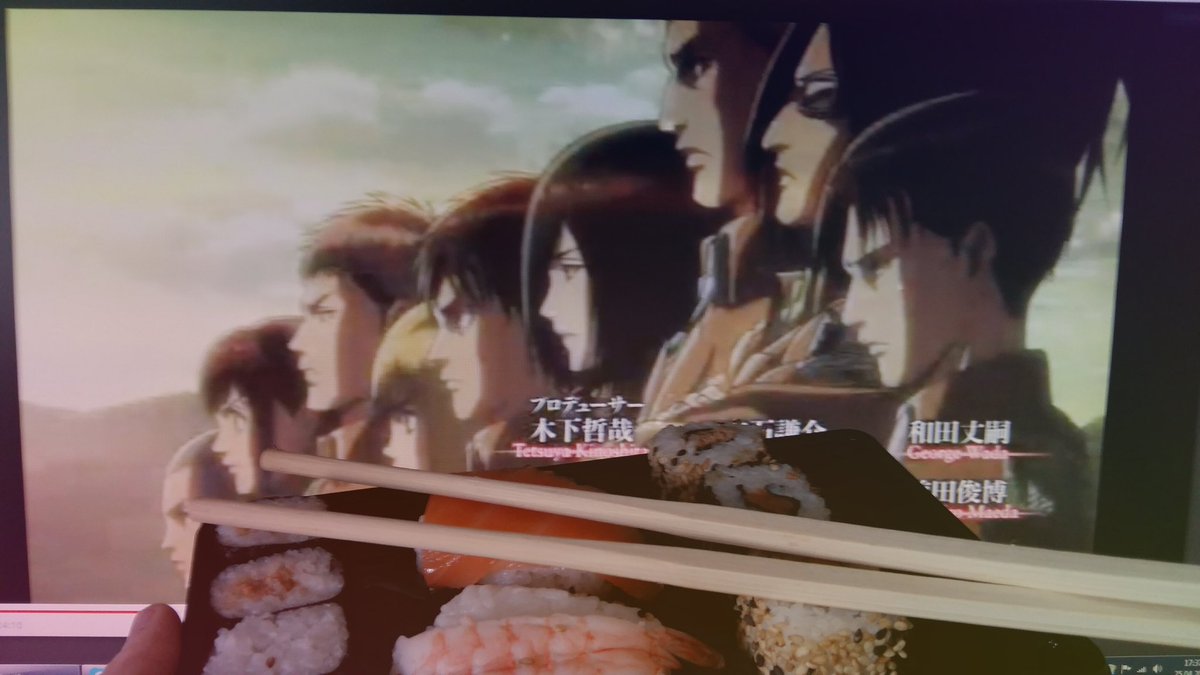 misaka_sato's tweet photo. What a day... 😥 #GoodTrainingToday #ButNowIamExhausted #Chilling #Sushi 🍱😍 #And #ShingekiNoKyojin 😍❤😱💔 https://t.co/fzl6iV1HXW