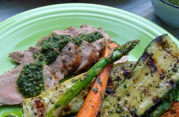 foodista's tweet photo. Grilled Pork Tenderloin With Chimichurri and Summer Veggies
https://t.co/npIZ3ZsCiH https://t.co/I4MoUNP1a3
