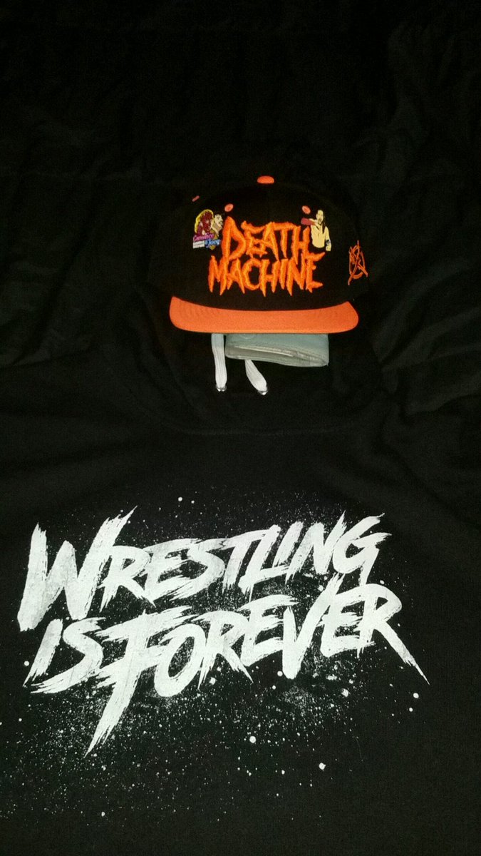 CantBeCensored's tweet photo. Going to #SDLive tonight, repping the #CallihanDeathMachine @TheSamiCallihan and #WrestlingIsForever @MDoggMattCross https://t.co/JNBhYCdCFc