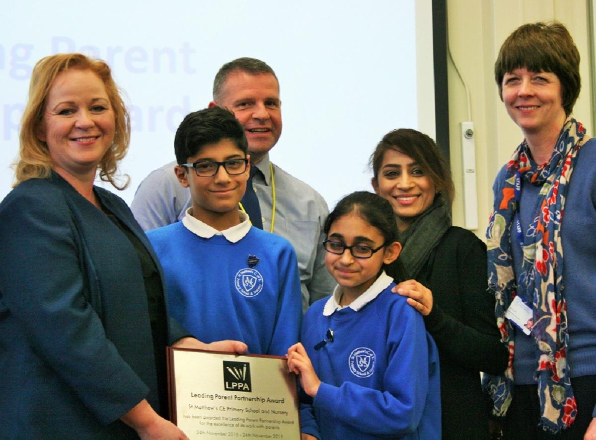 OptimusEd's tweet photo. School wins praise for its work engaging with parents of pupils https://t.co/qohhEBB8g9 - 6 steps to achieving #LPPA https://t.co/2N4TzQekIQ https://t.co/rt6zy90wTl