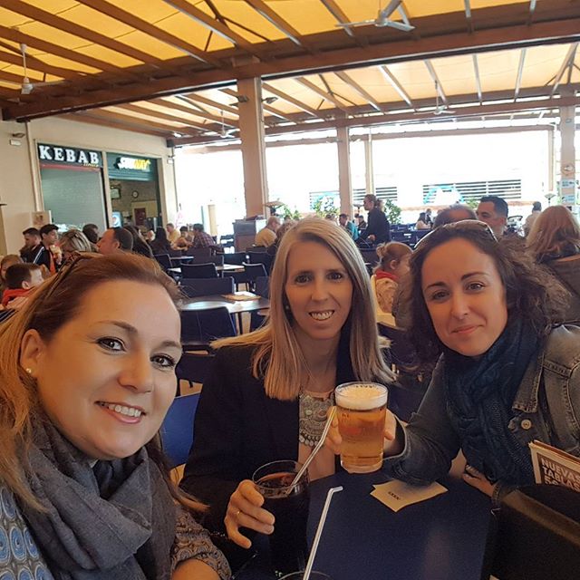 ZeniaCC's tweet photo. Momentos únicos con chicas únicas
#felizdecompartirmomentos #diadechicas #diaperfecto #convosotrasalfindelmundo 📷: @emipermar https://t.co/mocWFBs57D