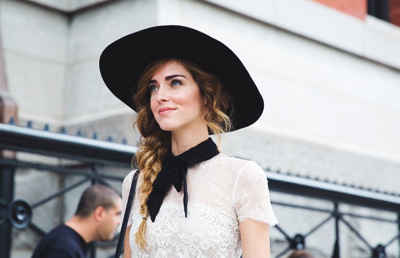 GoTrendiermx's tweet photo. #TrendierAlert No olvides tu sombrero para ir a dar un paseo 😍💅💋🕶 #fashionstyle #outfitideas https://t.co/EvzVkygLH4