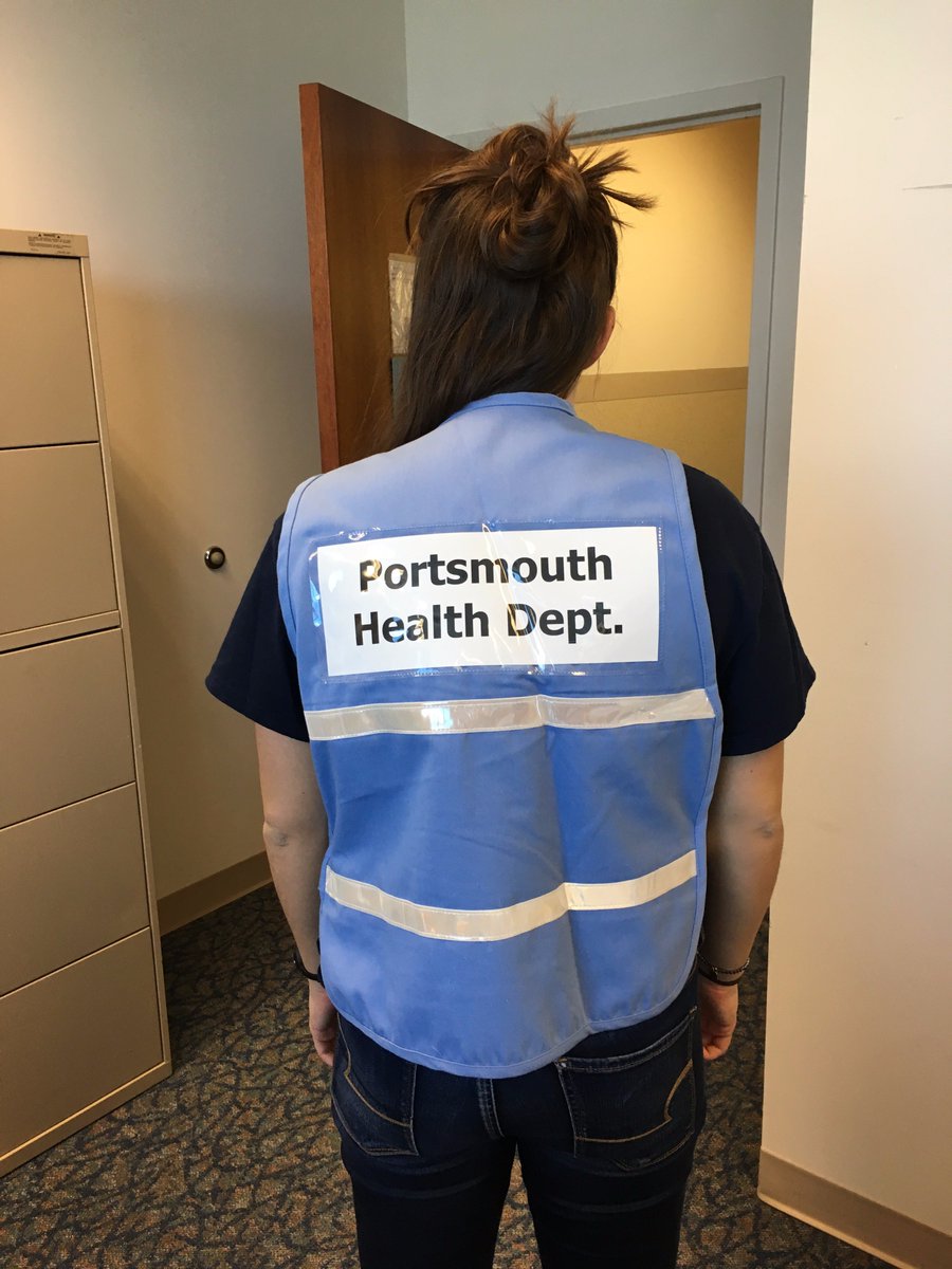 VDHLiveWell's tweet photo. #Portsmouth, #AnswerTheKnock when you see Health Department staff in these blue vests. #PublicHealth #Virginia #healthcare #HealthyLiving https://t.co/7Z6SO4bZWA
