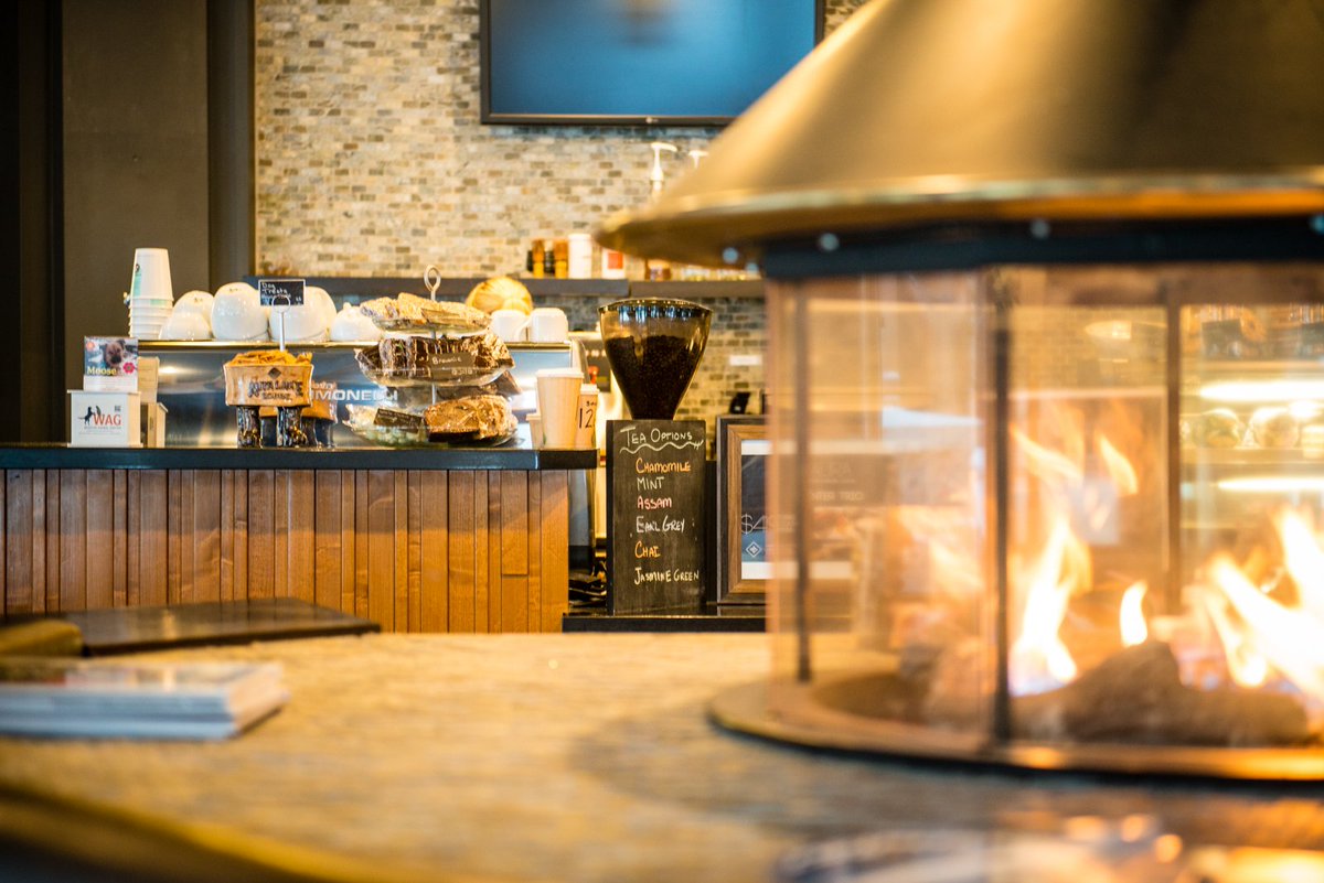 NitaLakeLodge's tweet photo. Warm up at #FixCafe today. #NitaLakeLodge #Spring https://t.co/MTa5WF68Of
