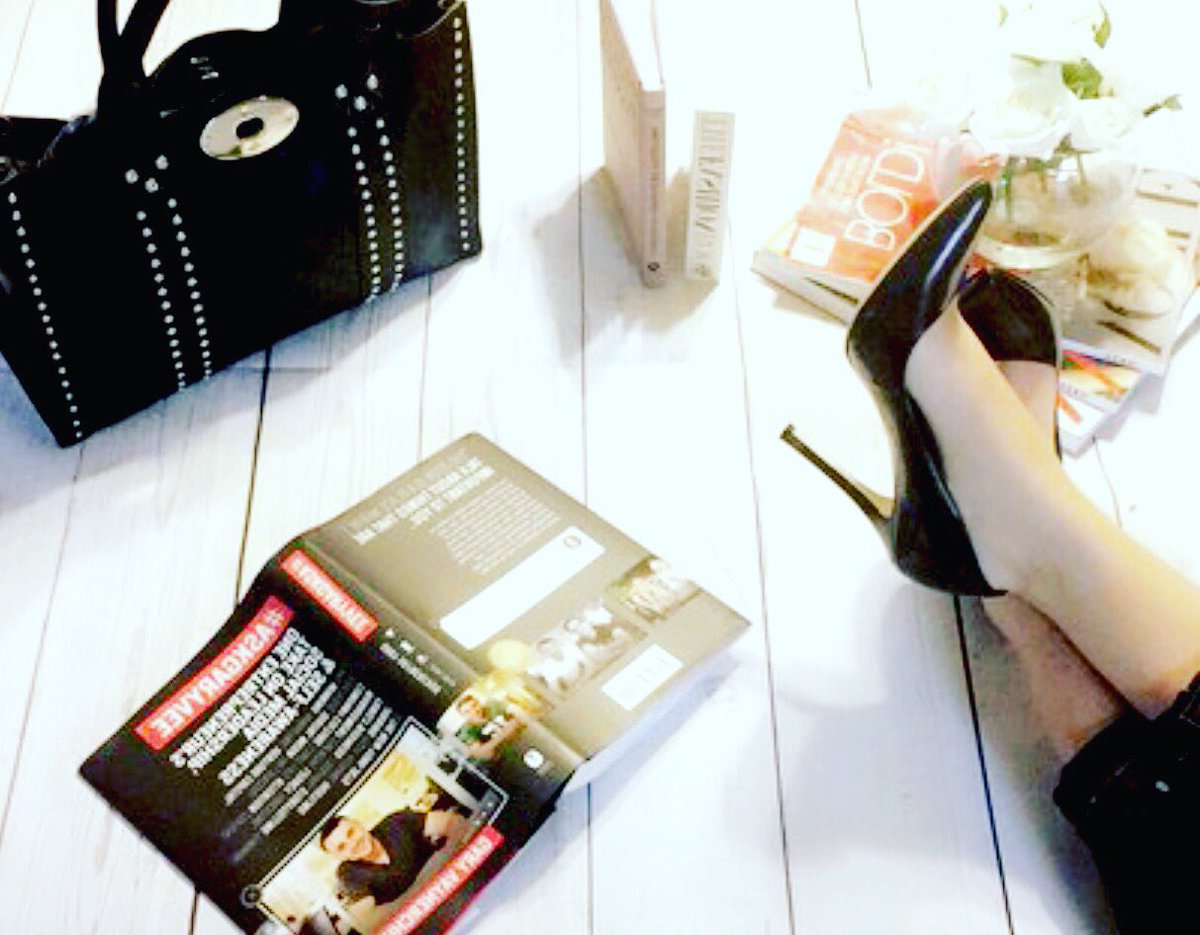 BoutiqueVint's tweet photo. Spotted our black 3 piece studded purse! Purchase at https://t.co/2XWQQJZS1x #vintboutique https://t.co/KhmmeVo6Vo