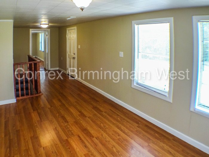 ConrexBham's tweet photo. Grill up great times on the deck of this 2-story home in Adamsville. This casual floor plan delivers 3bd/2ba striking livingroom!#rentconrex https://t.co/LjUFmzurdQ