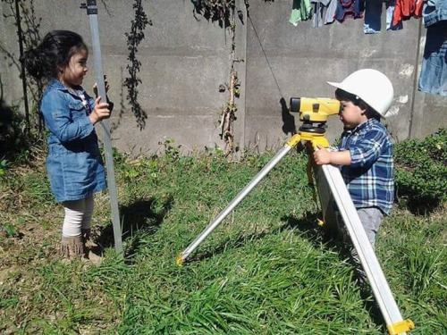 LandSurveyorsU's tweet photo. Future #surveyors  #youngsurveyors @surveyearth https://t.co/cnuyTcadU4