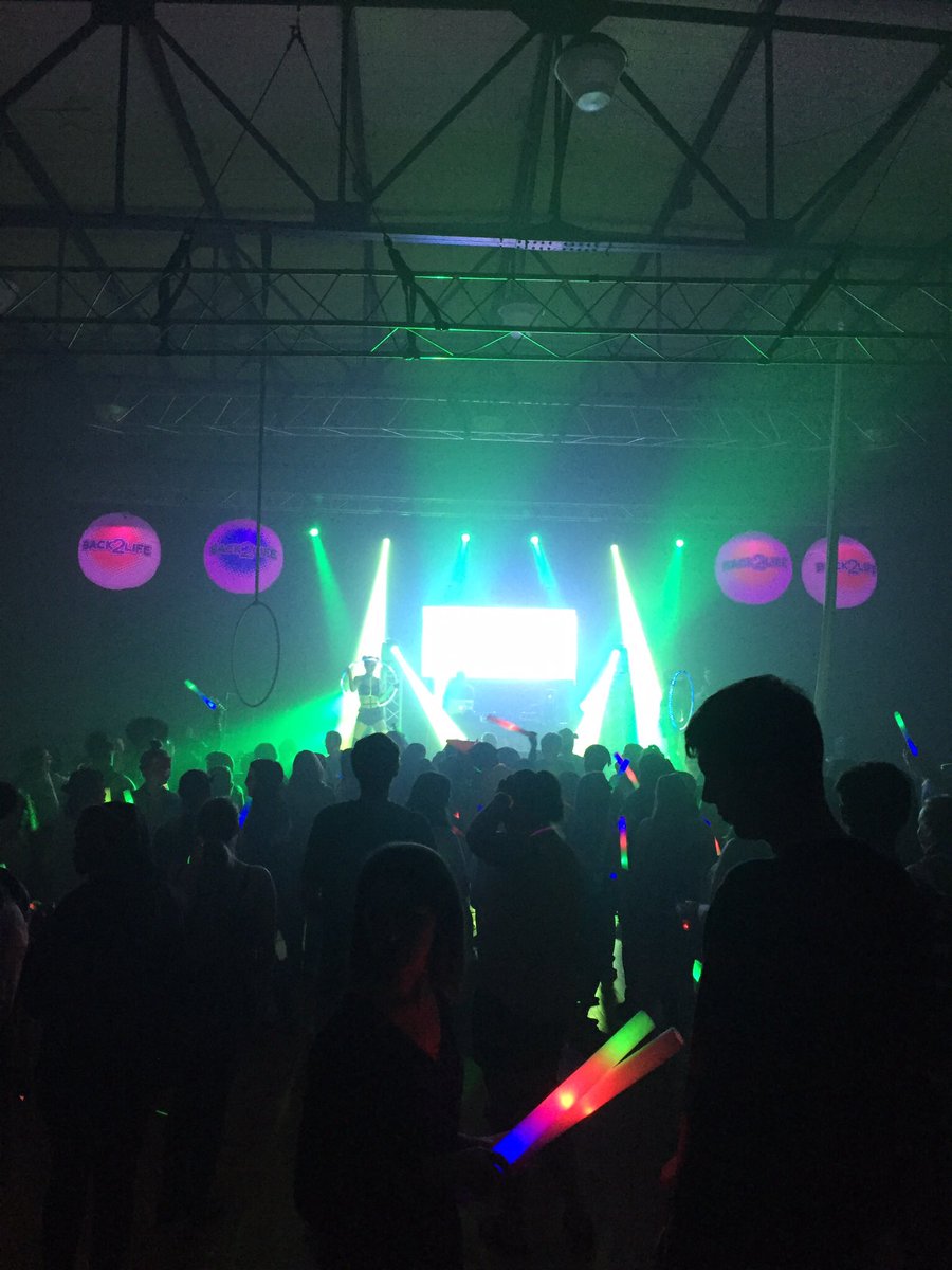 DJFlip85's tweet photo. Heading back to PA this Saturday to rock the stage @ Back2Life @back2lifeevents https://t.co/yWi4Q0QzYp