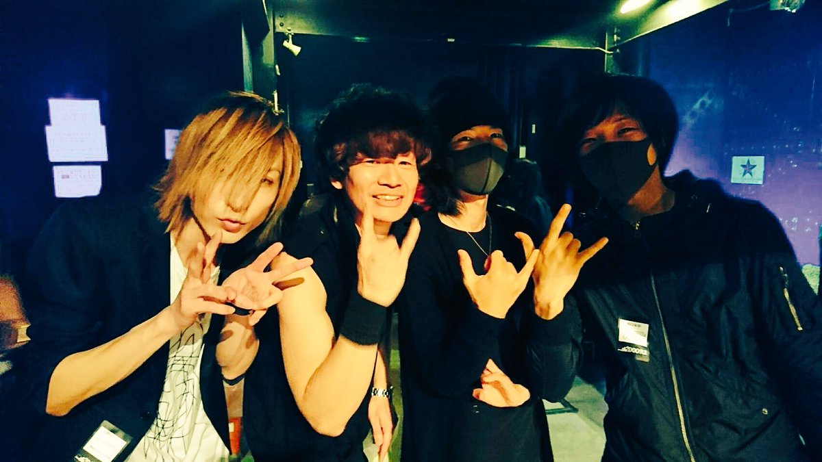 mss_drums's tweet photo. リーダーと友人のLIVEに行ってきた( *`ω´)
#magictheroutine https://t.co/7Nng9x06GG