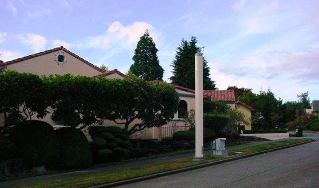 LegacyTowers's tweet photo. Suburban small cell #das #towertuesday #telecom https://t.co/VBjxN6yYOY