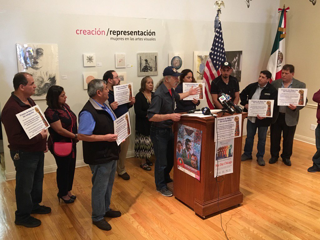 jmujicam's tweet photo. Comerciantes anuncian cierres el Primero de Mayo #chistrikesback #chicagocontraataca https://t.co/54kpJjjRfN