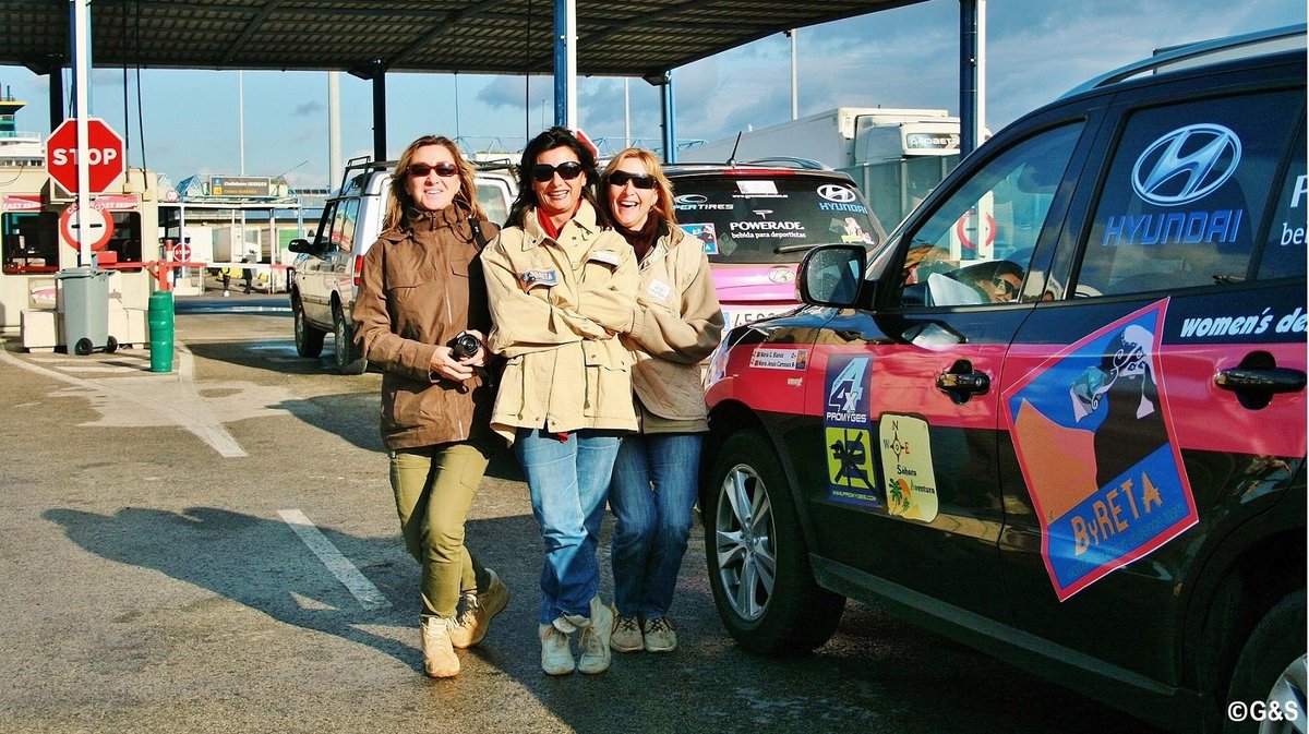 MediaAge_Irene's tweet photo. Ningún tiempo pasado fue mejor... salvo en la #aventura africana de #byreta. Gracias #Hyundai #Powerade #promyges #pegatinas4x4 Increíble https://t.co/ssyRySXTQc