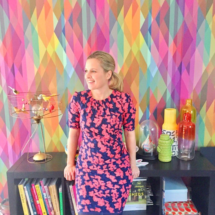 RachelVMacLean's tweet photo. So excited about my roll of Prism arriving this week for adding some colour and energy to my new workspace. #coleandson #prism #wallpaper https://t.co/QOAxYgMDRN