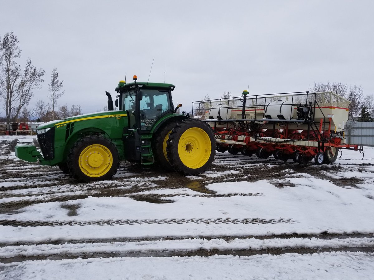 RDOBryceK's tweet photo. @BlackGoldFarms #ActiveImplementGuidance is now optimized for #plant17. #rdoequipment #goodbyesnow https://t.co/fSeXokylV4