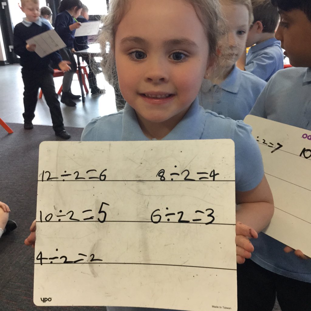 MrsLHByrne's tweet photo. Super dividing in Year 1 today! We spotted lots of patterns and links to our times tables too 😉👍🏼 https://t.co/70WLMXYC6F