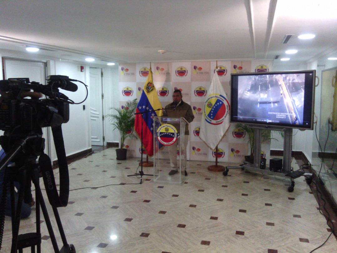 NestorLReverol's tweet photo. #Ahora | Min. Reverol: En La Vega fueron detenidos 14 individuos que participaron en los diferentes actos vandálicos https://t.co/Yr1Xg82aLk