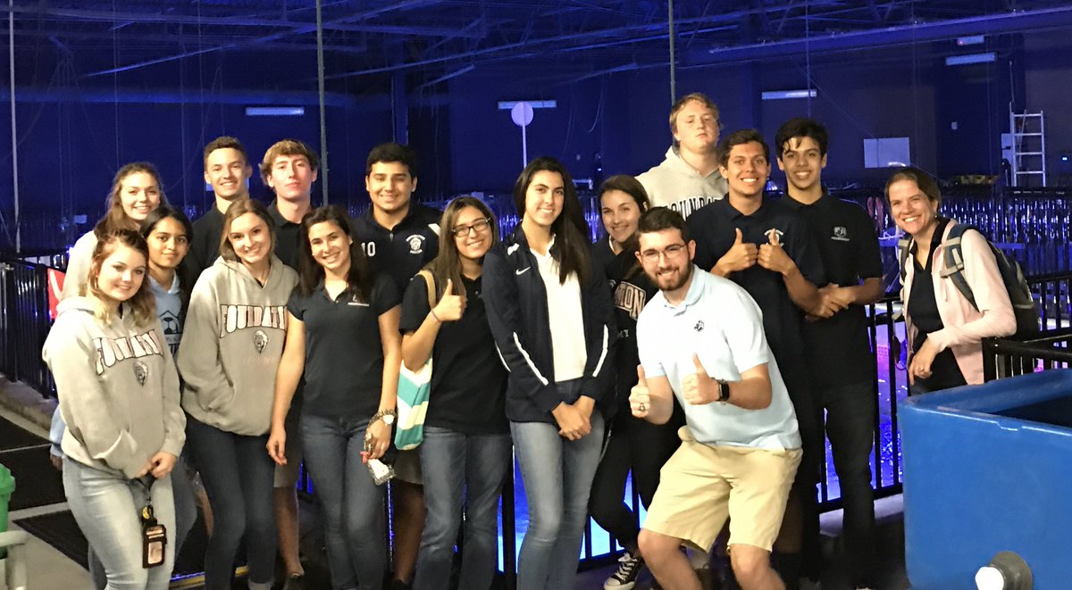 thefalions's tweet photo. Mrs. Amat's Marine Science classes recently took a field trip to the Sea Life Aquarium! #FAisFamily #FAscience #FAfieldtrips https://t.co/QUCOCHSx0Y