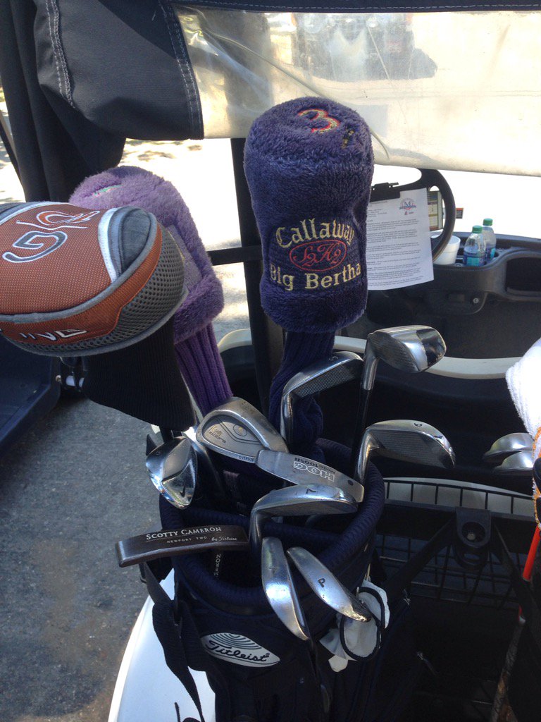 BigEinBigD's tweet photo. Proam partner bag..I'm guessing he's not an everyday player #s2h2 #hog https://t.co/Ppz4kCTrGB