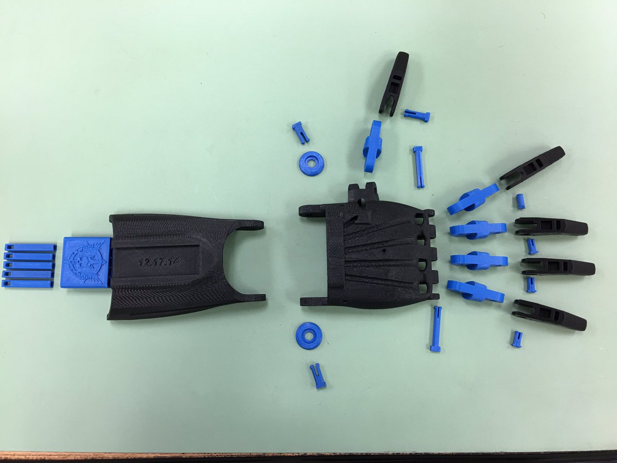 EngineersJc's tweet photo. Practicing #knolling skills w/ #3dPrinted hand for a child in need @JTHS_204 @donttrythis would be proud @Enablethefuture @Mr_West_JTHS https://t.co/5hf3nIxuRc