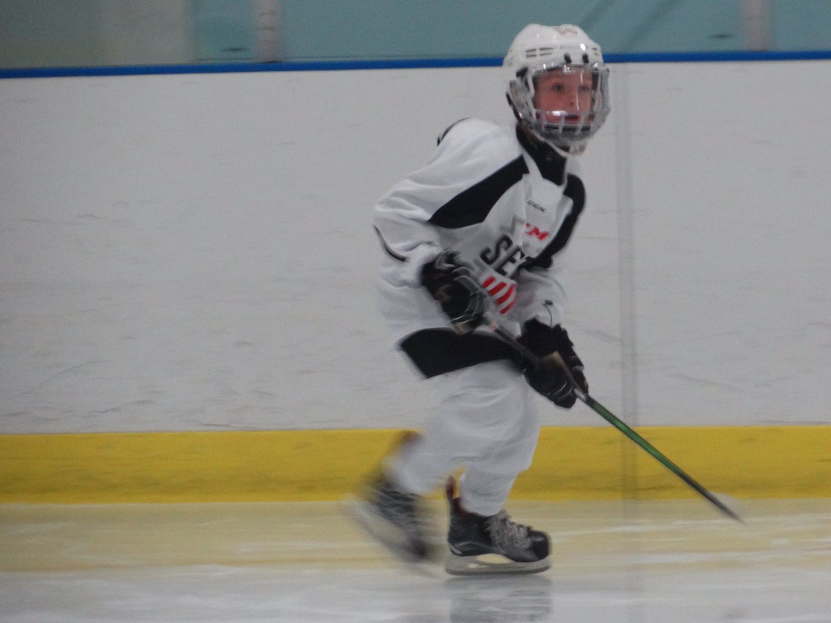 hd_enginehockey's tweet photo. 🚨09' Commitment Alert 🚨 Sarvir Jaworski from Sioux Center IA is working hard to be ready for the #Bauershootout#onlythebest @theBrickseries https://t.co/OBqXtuSHe4