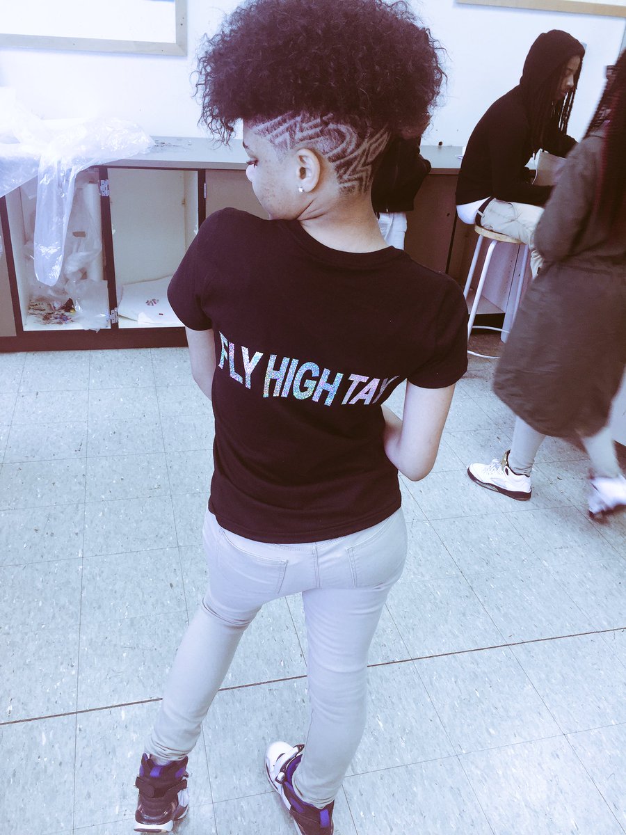 Bitchimtayy's tweet photo. Rest easy Tay 💔😩we gonna t'up for you ❤️🍃💨 #flyhightay❤️😩👼🏼 #Thuggin4tay😩👼🏼❤️ https://t.co/tqCXrvwp6g