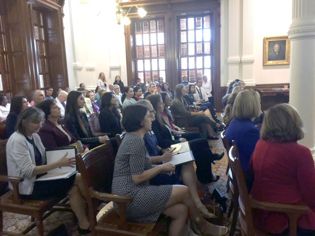 TexasNursesAssn's tweet photo. Historic day at the Texas Capitol! APRNs are preparing for legislative office visits. #PutPatientsFirstTX https://t.co/4QNSLDyF2B