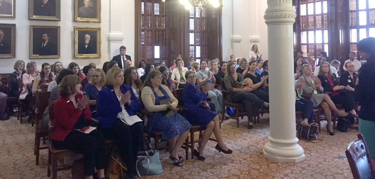 TexasNursesAssn's tweet photo. Historic day at the Texas Capitol! APRNs are preparing for legislative office visits. #PutPatientsFirstTX https://t.co/4QNSLDyF2B