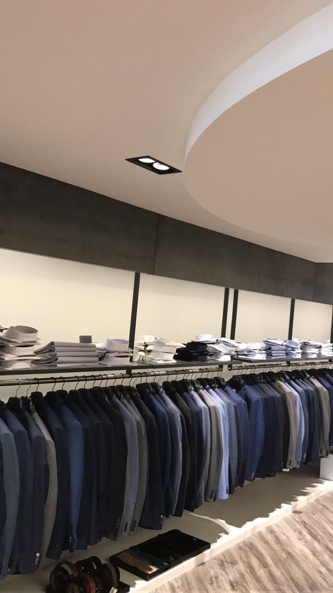 DSTRCTzwolle's tweet photo. Op zoek naar een mooi #kostuum of #maatpak ? Bezoek onze winkel in #zwolle #dstrct38 #luttekestraat https://t.co/hG2xjp1YHX