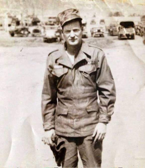 kympossiblyfab's tweet image. My Dad fought in WWII. I  fight for my country in his honor. Our democracy is at stake! RT if you agree #resist #Trumprussia