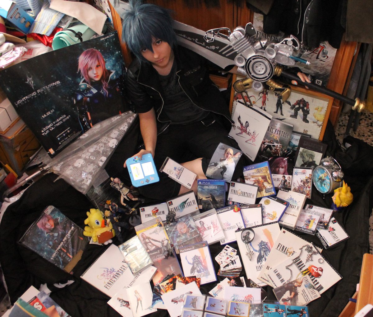 Talesoflightnin's tweet photo. Ojalá tuviera esa espada para añadirla a mi colección de FFVII ya que es mi favorito!! <3 #DistantWorldsGAME https://t.co/1FZSuYKQO8