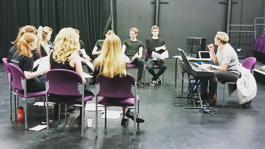 WestSuffolk's tweet photo. Performing and Production Arts students planning their next show in #ConservatoireEAST. #westsuffolkcollege #burys… https://t.co/VnZATAaQVc https://t.co/8fWzbHH41Y
