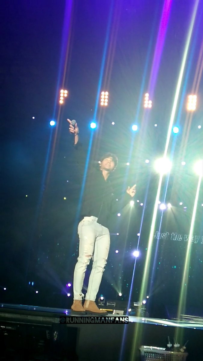 RunningManFans's tweet image. 170422 KJK RunningMan 2017 Live in Malaysia. #42ndKJKDay #happyBirthdayKimJongKook